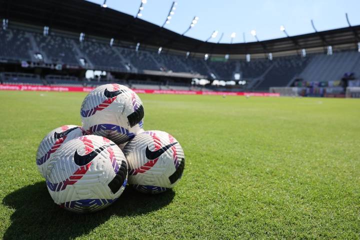 Deadspin | NWSL's Current, Wave to play in inaugural World Sevens Football