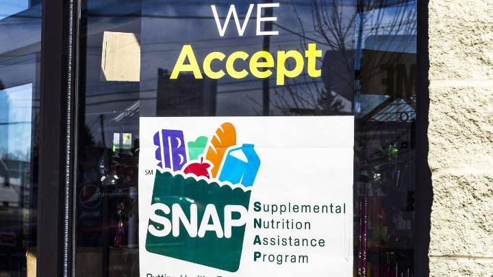 WA food banks, schools brace for SNAP freeze