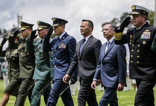 Generales que sacaron de la Policía serán reintegrados