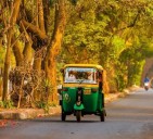 Bengaluru auto driver earns Rs 3L a month, social media in shock