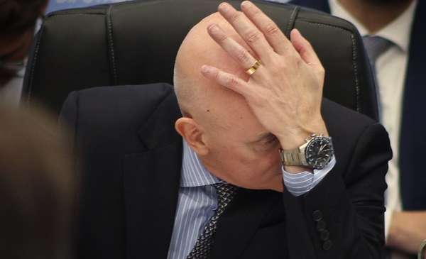 El peronismo presiona a la Justicia para que no se reimpriman las boletas
