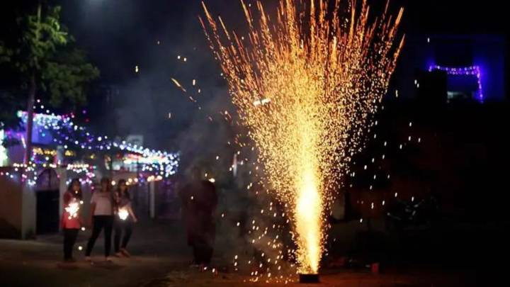 Blanket ban on green crackers has failed: Govt set to tell SC as it hears plea on lifting ban on stay
