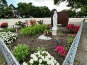 Peabody community rallies together after statue stolen from church