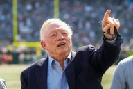 Deadspin | NFL fines Cowboys' Jerry Jones $250K for obscene gesture