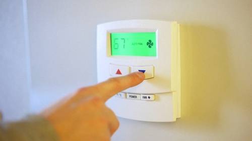 Nicor permitted to raise gas rates, not as much as company wants, Illinois Commerce Commission says; opponents say it's too much