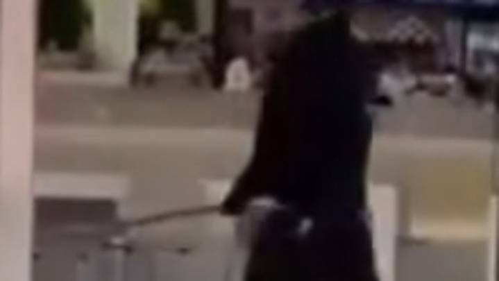 Wild footage of machete fight in Broadmeadows shopping centre in Melbourne