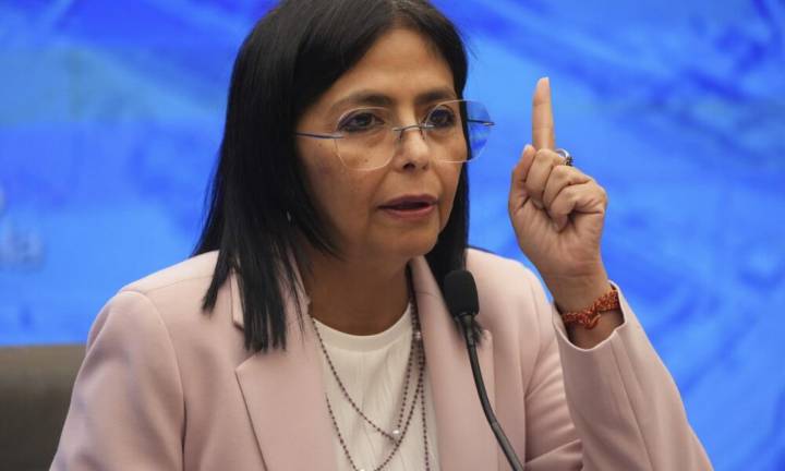 Venezuela denuncia acuerdos energéticos con Trinidad y Tobago