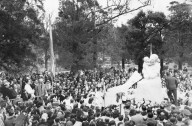 Tilde y una cápsula del tiempo: la historia desconocida del Monumento a la Madre