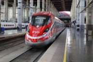 Iryo llegó a España con un plan muy ambicioso para apretar las tuercas a Renfe. Acaba de pedir un rescate a su matriz italiana
