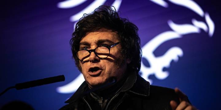 Milei llega a las elecciones con un mejor pronóstico, pero con la necesidad de hacer acuerdos y cambios
