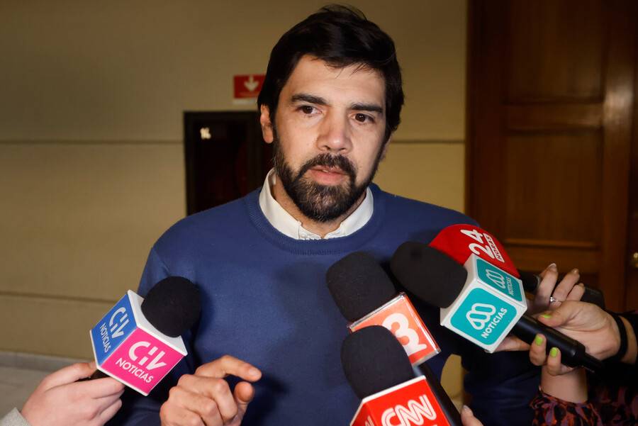Corte de Santiago aprobó desafuero del diputado Lavín por fraude al Fisco