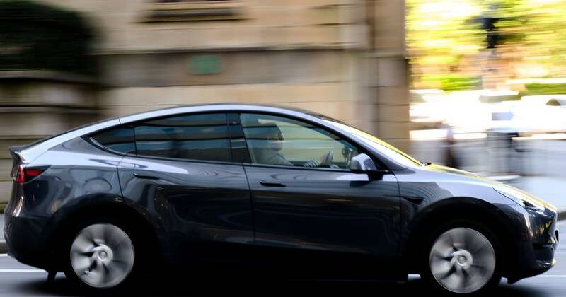 Electric car U-turn puts low-emission options on track