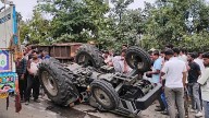 MP News: 22 Labourers Injured, 5 Critical After Tractor-Trolley Overturns In Khargone