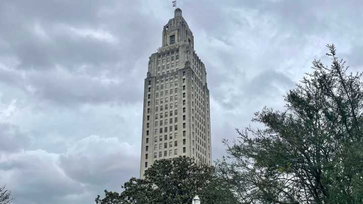 Louisiana delays elections to await Supreme Court decision on congressional map