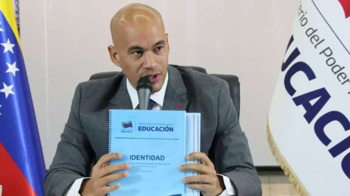 Ministerio de Educación inició debate sobre impacto de las tareas escolares