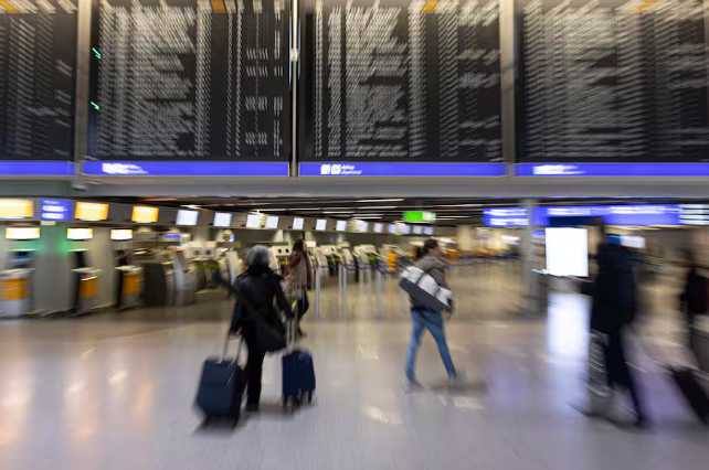 Por alerta de drones cierra temporalmente aeropuerto en Alemania