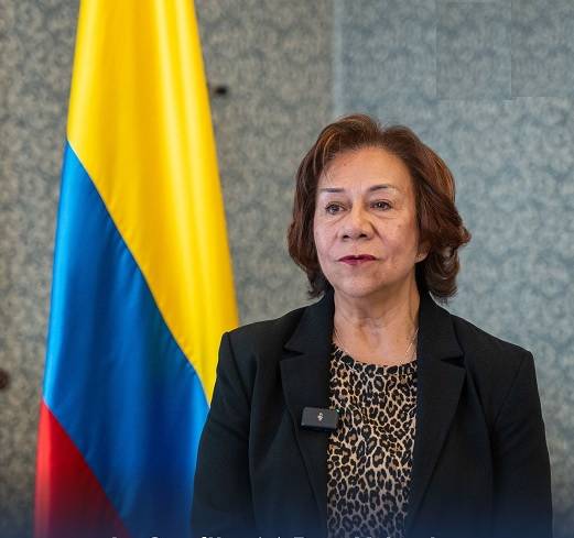 Canciller Rosa Yolanda Villavicencio renuncia a su visa de EE. UU. en solidaridad con Gustavo Petro