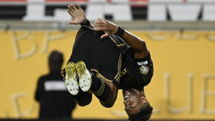 Denis Bouanga lleva al LAFC a su quinta victoria seguida