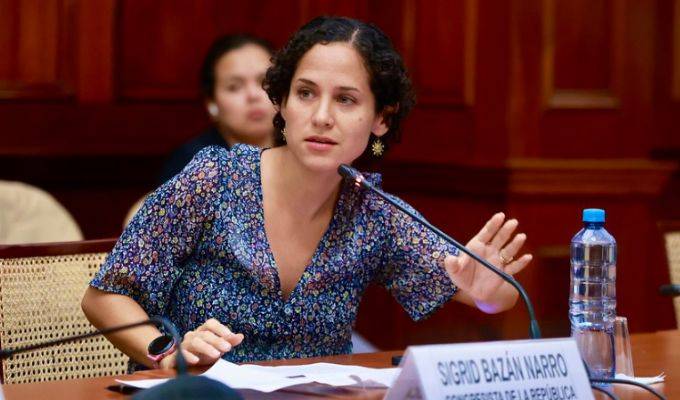 Sigrid Bazán: "No le vamos a dar el voto de confianza a un Gabinete liderado por un terruqueador"