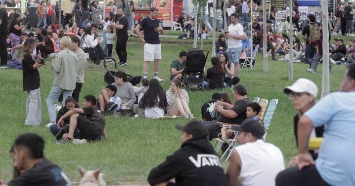 Más de 50.000 personas pasaron por la feria más grande de Neuquén y la Confluencia de Sabores: la agenda del sábado