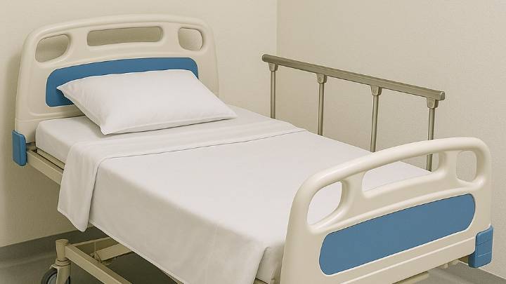 Indian nurse jailed in Singapore for molesting male hospital visitor
