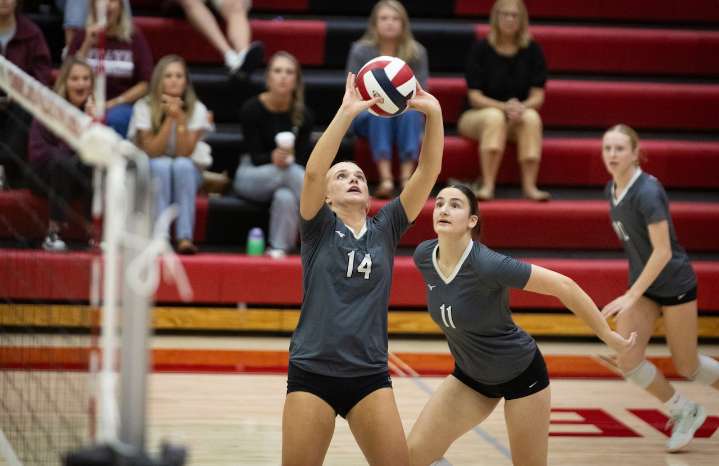 State College girls volleyball downs Central Dauphin in Commonwealth match