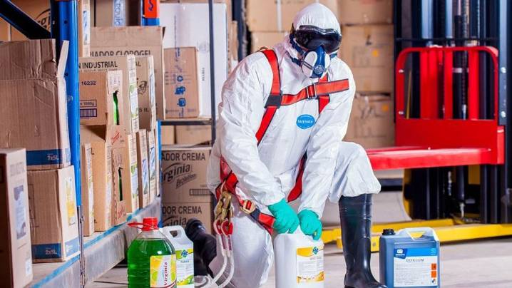 Un trabajador muere por inhalar gases en una empresa de Navarra pero una jueza absuelve a los responsables
