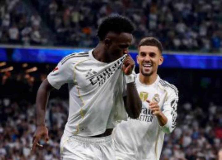 Gana el Real Madrid y toma la cima en la Liga de España