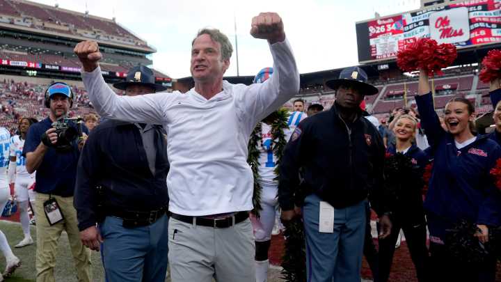 College football rankings: Updated top 25 in Coaches, AP polls