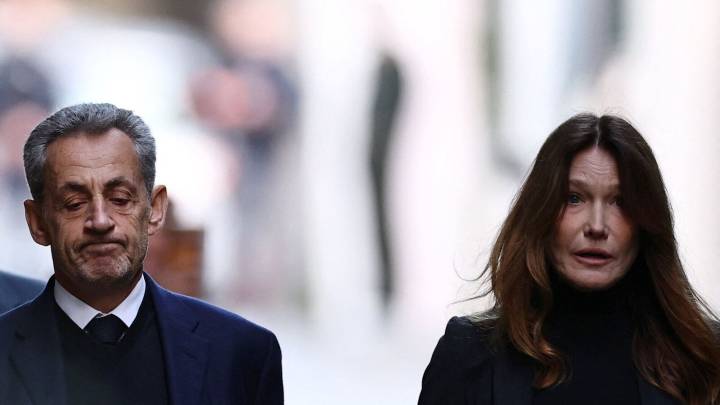Ex-French Prez Sarkozy begins 5-year jail term for campaign finance conspiracy