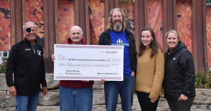 Waverly Oktoberfest and CRAZE donate $2,000 for W-SR Smart Money Teacher Grants