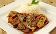 Aprende a preparar un Lomo Saltado tradicional de forma sencilla para sorprender a tu familia