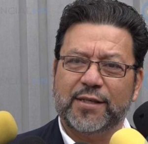 Las FFAA están perdiendo “vertiginosamente” la confianza del pueblo por su vinculación con la política, resalta analista