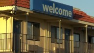 Fresno homeless shelter to temporarily close