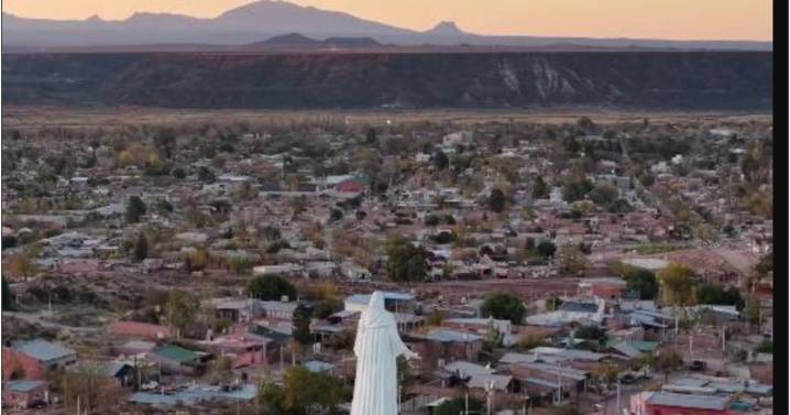 Abusó varias veces de su propia hija en Rincón de los Sauces y fue condenado
