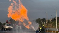 Pipa se vuelca y explota en la carretera México