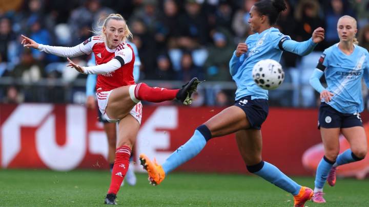 Has Arsenal's loss at Man City ended WSL title hopes already?