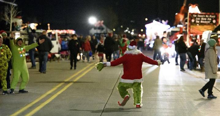 IBEW Holiday Lighted Parade in downtown Sioux City is Nov. 24