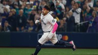 Naylor, crowd make early mark on Game 5 for Seattle Mariners