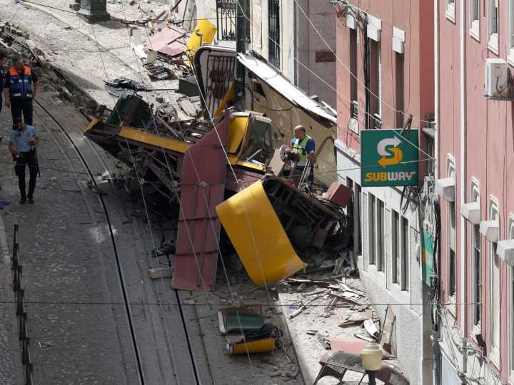 Inquiry recommends Lisbon funicular trams stay closed after September crash