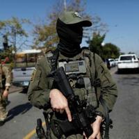 Judge wants immigration agents in Chicago area to wear body cameras after clashes with public