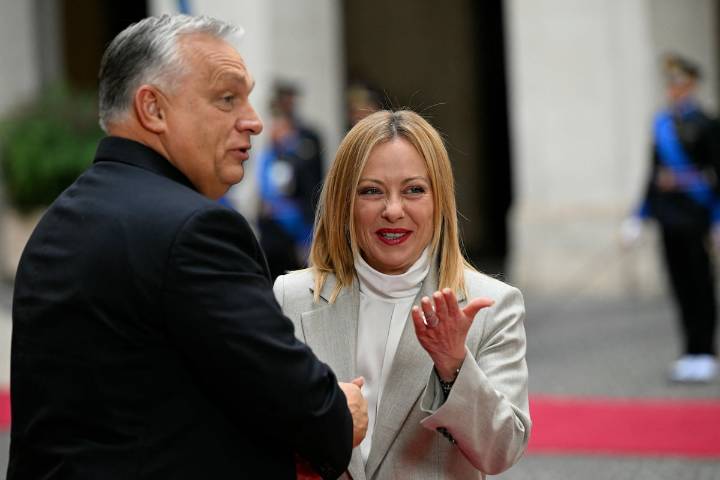 Italy weighs using EU defense loan on new tanks, eying Hungary team