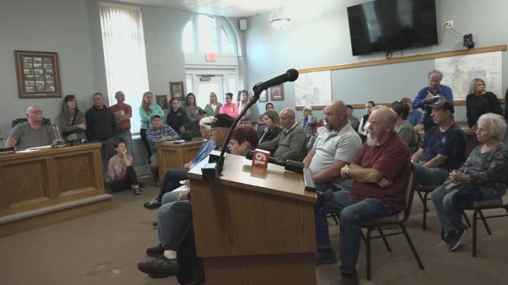Jefferson firefighter resignations: Officials address concerns at safety committee meeting