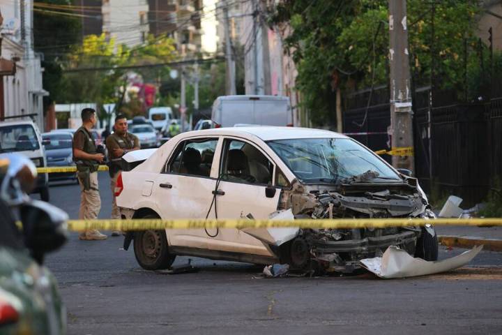 El extenso prontuario de los dos delincuentes que chocaron al furgón escolar en Recoleta