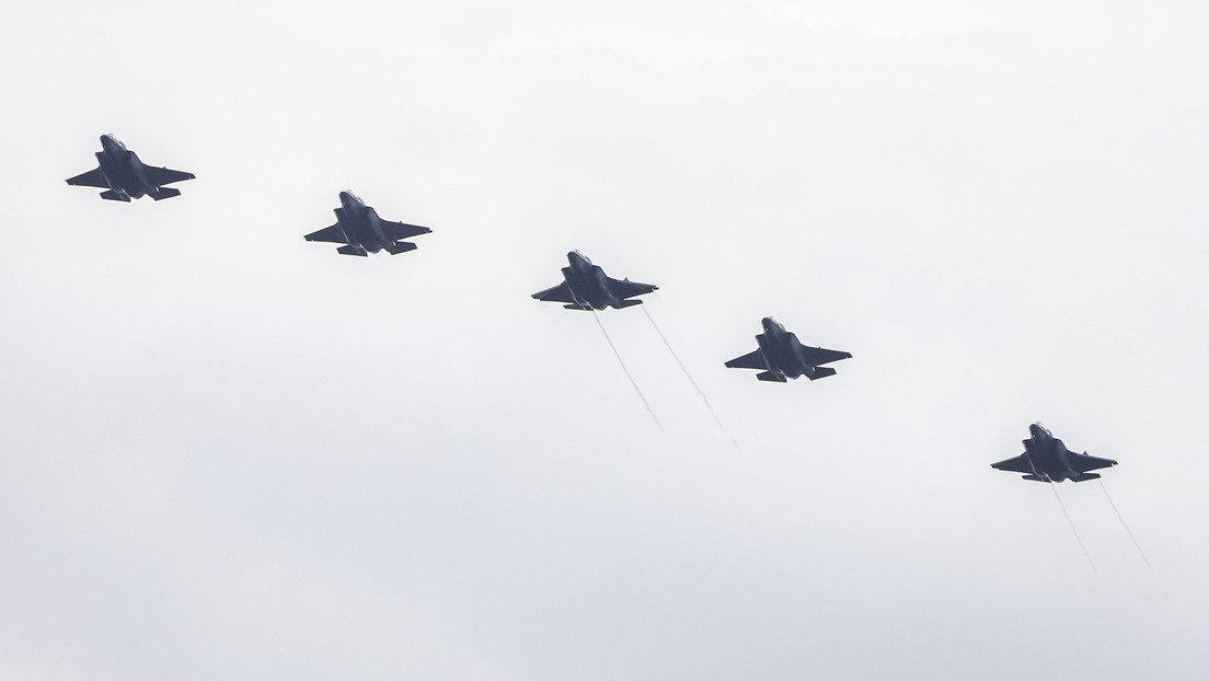 Cuba denuncia la "incursión ilegal" de los aviones de combate de EE.UU. cerca de Venezuela 3 de octubre de 2025 | Internacional El ministro de Defensa de Venezuela, Vladimir Padrino López, había infor