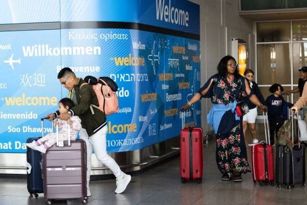 ¿Quieres visitar EU? Podría costarte 250 dólares más