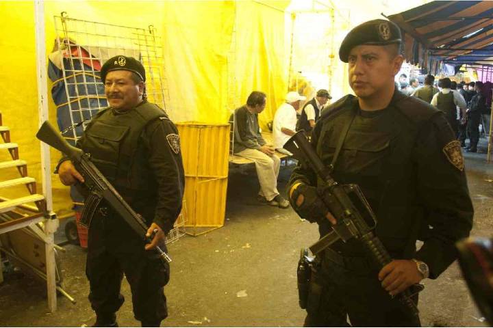 Balacera en Tepito deja dos personas muertas y una herida; el agresor huyó