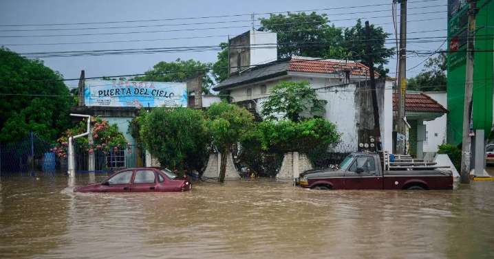 Al menos 23 muertos y ocho desaparecidos tras fuertes lluvias en México 11 de octubre de 2025 | Internacional Las víctimas mortales se han reportado en los estados de Veracruz, Querétaro, Hidalgo y Pu