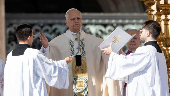 El papa canoniza a José Gregorio Hernández y Carmen Rendiles, primeros santos venezolanos