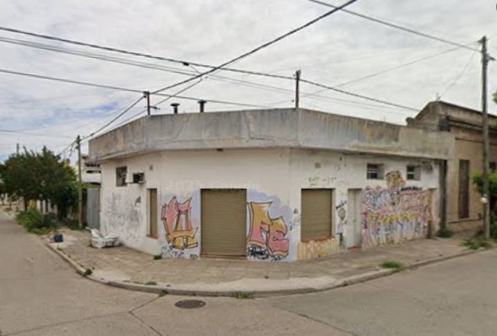 Roban en una panadería y detienen a un joven